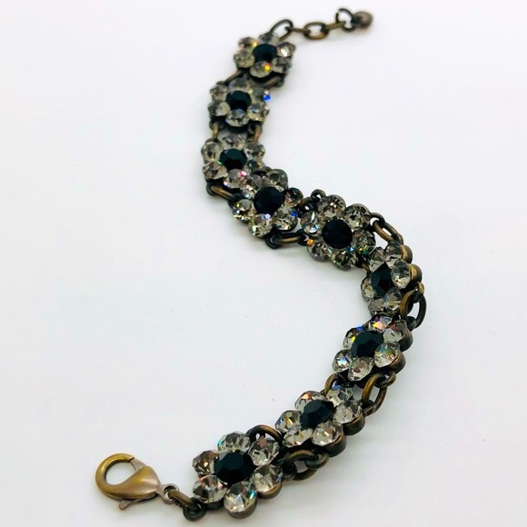 Vintage Rhinestone Crystal Flower Bracelet - Picture 12 of 13